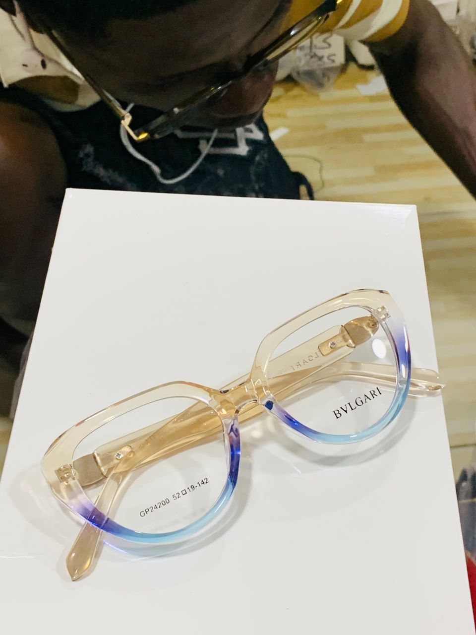 Emerald whisper - image 2